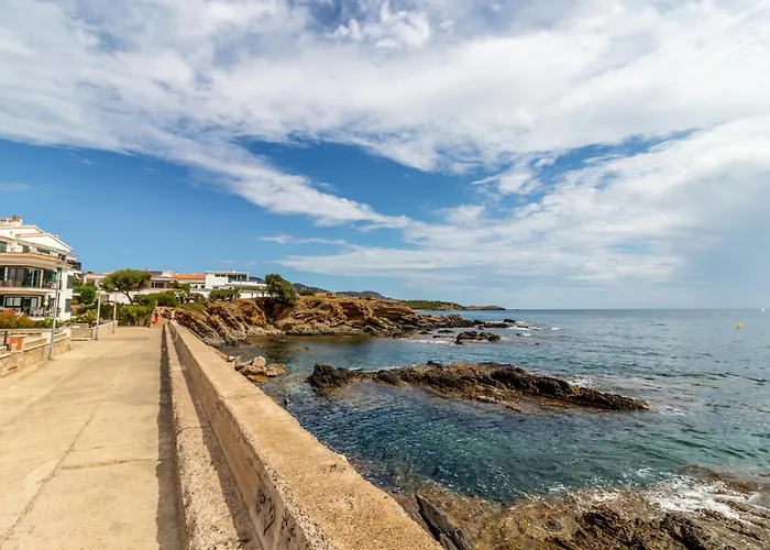 Apartamento Sant Carles 231 Con Vistas Al Mar Gerona